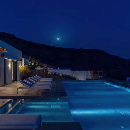 Horizon Majesty * Mykonos Town