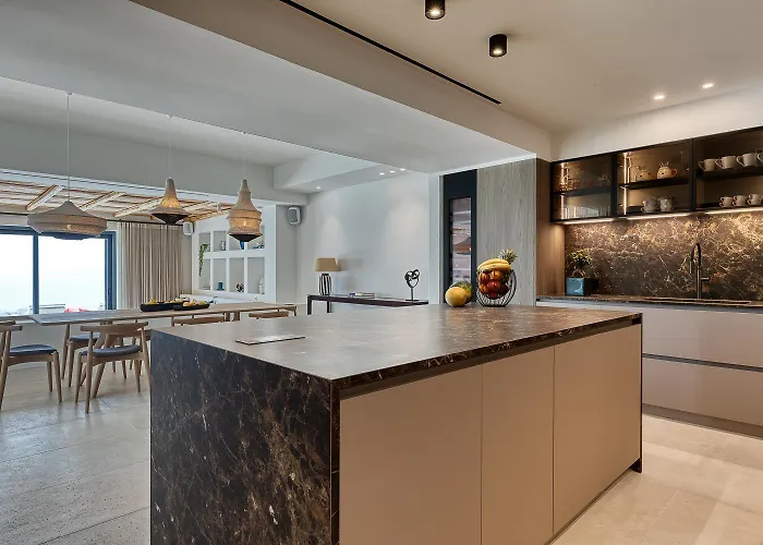 Horizon Majesty * Mykonos Town